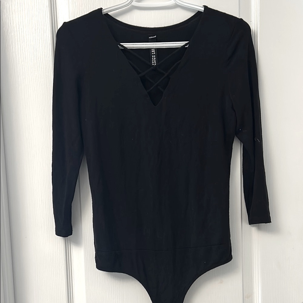 Design Lab Lord & Taylor Black Fitted Cut Out Bodysuit